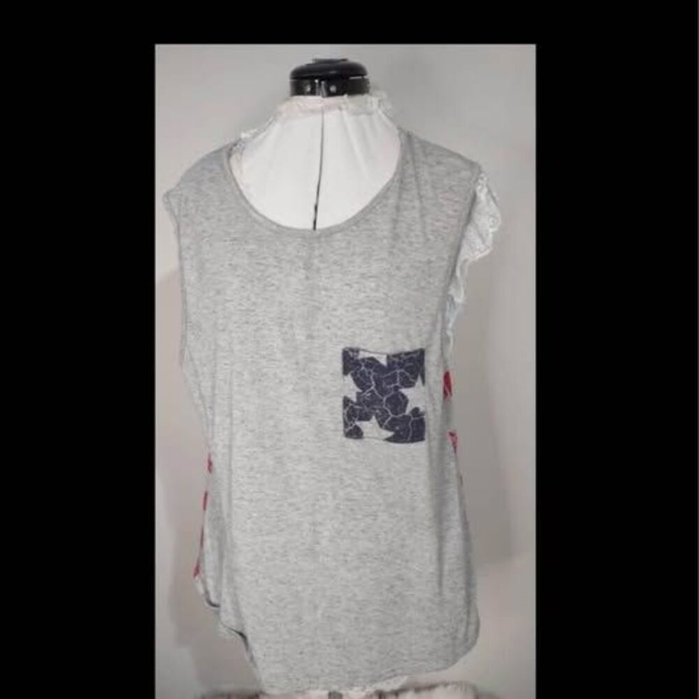 XL Signature Studio American Flag 🇺🇸 star pocket red stripe back gray tank